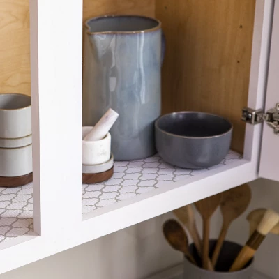 Duck EasyLiner Smooth Top Non-Adhesive Shelf And Drawer Liner, Taupe Quatrefoil 4 Duck EasyLiner Smooth Top Non-Adhesive Shelf And Drawer Liner, Taupe Quatrefoil - Image 2