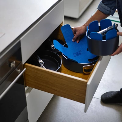 Joseph Joseph Space 6pc Ceramic Nonstick Sauce Pan Set With Folding Handles And Lids 5 Joseph Joseph Space 6pc Ceramic Nonstick Sauce Pan Set With Folding Handles And Lids - Image 3