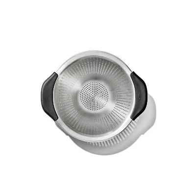 OXO 3Qt Stainless Steel Colander: Dishwasher-Safe Pasta Strainer, Light Silver, 9.6" Width, 3Qt Capacity 4 OXO 3Qt Stainless Steel Colander: Dishwasher-Safe Pasta Strainer, Light Silver, 9.6" Width, 3Qt Capacity - Image 2