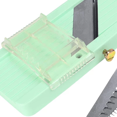 Vollum Mandoline Slicer With 3 Interchangeable Stainless Steel Blades - Green 3 Vollum Mandoline Slicer With 3 Interchangeable Stainless Steel Blades - Green