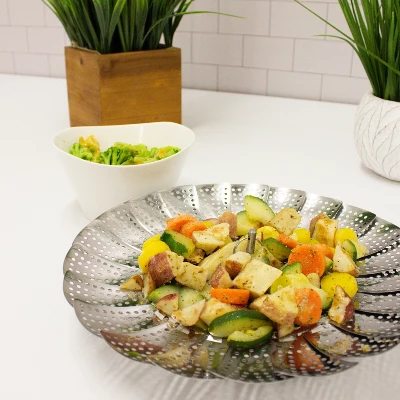 BergHOFF 10" Stainless Steel Steamer Basket 9 BergHOFF 10" Stainless Steel Steamer Basket - Image 7