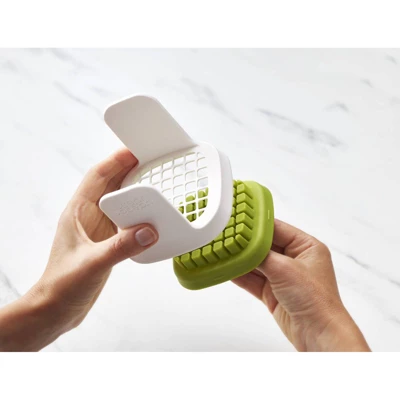 Joseph Joseph ChopCup: Manual Food Chopper With Ergonomic Handle & Stainless Steel Blades, Dishwasher-Safe, White 9 Joseph Joseph ChopCup: Manual Food Chopper With Ergonomic Handle & Stainless Steel Blades, Dishwasher-Safe, White - Image 7