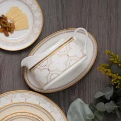 Noritake Trefolio Gold Gravy Boat With Tray