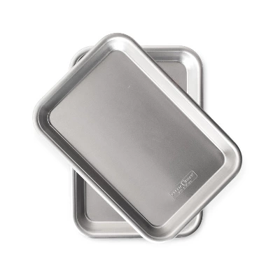 Nordic Ware 2 Pack Burger Serving Trays 10 Nordic Ware 2 Pack Burger Serving Trays - Image 8