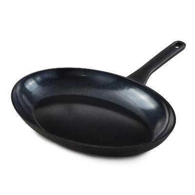 BergHOFF Helix Nonstick Ceramic 13.25" X 9.5" Fish Pan 2qt., Recycled Aluminum, Black 3 BergHOFF Helix Nonstick Ceramic 13.25" X 9.5" Fish Pan 2qt., Recycled Aluminum, Black