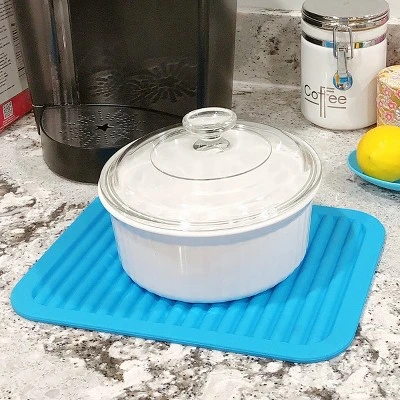 Wrapables Silicone Trivet, Multi-use Durable Flexible Non-Slip Insulated Silicone Mat (Set Of 2), Blue 6 Wrapables Silicone Trivet, Multi-use Durable Flexible Non-Slip Insulated Silicone Mat (Set Of 2), Blue - Image 4