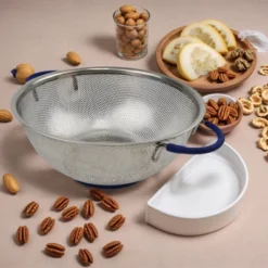 SAMMART Perforated Stainless Steel Sheet Colander With Handle - Strainer For Pasta, Noodle And Fruits -Target KitchenAid GUEST d25c89dc dcb2 42e1 b41d 2b1ad39e440e