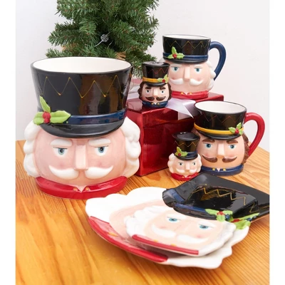 Gallerie II Christmas Nutcracker Salt & Pepper Shaker Set Of 2 6 Gallerie II Christmas Nutcracker Salt & Pepper Shaker Set Of 2 - Image 4